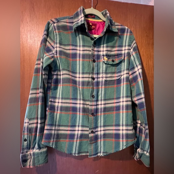 Abercrombie & Fitch Plaid Flannel Button Up ASO on Jessica Simpson - Picture 6 of 16